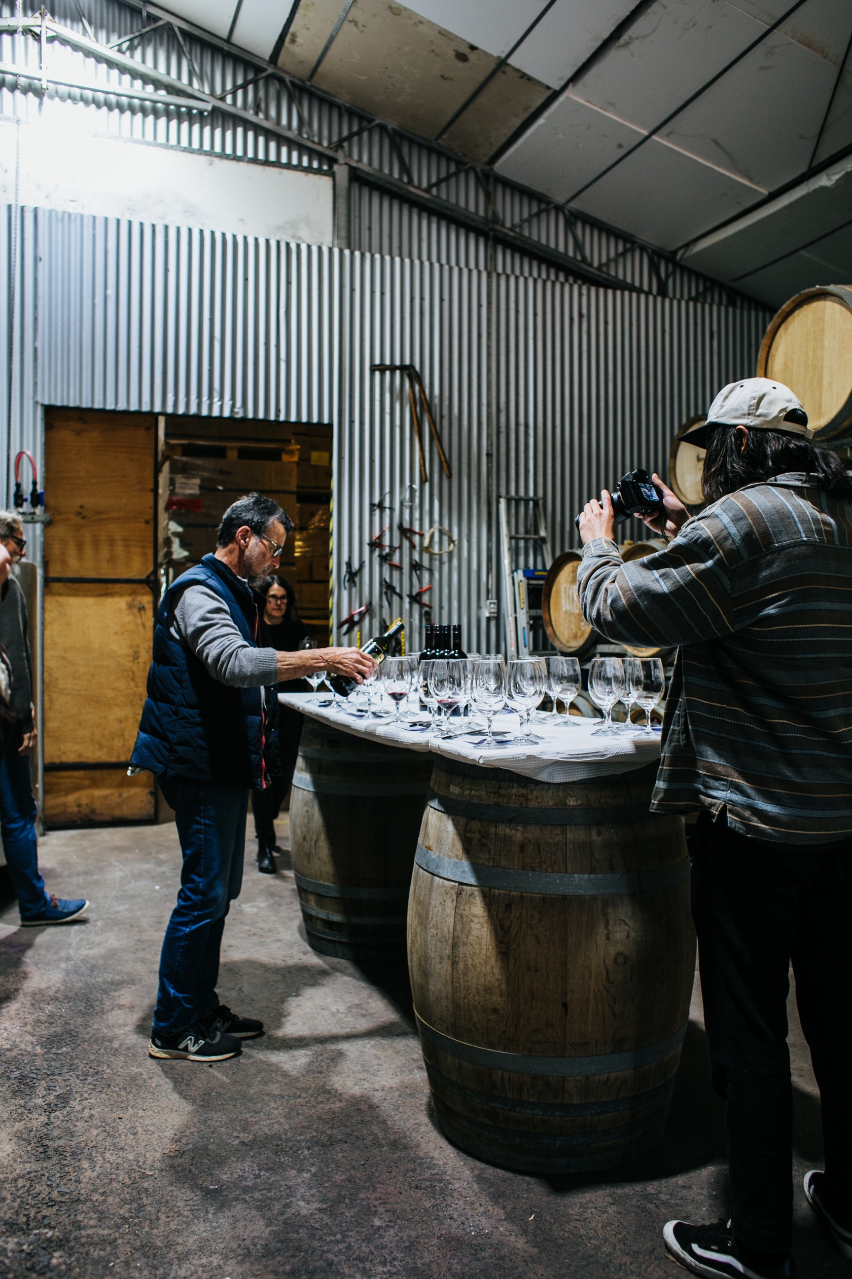Visita guiada en la bodega